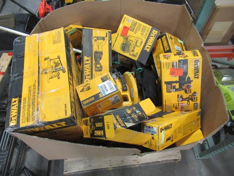 dewalt tool pallets